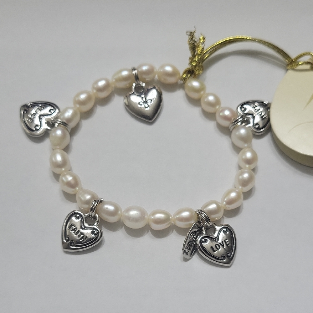 ALEXA'S ANGELS CHILD'S CHARM BRACELET NWT